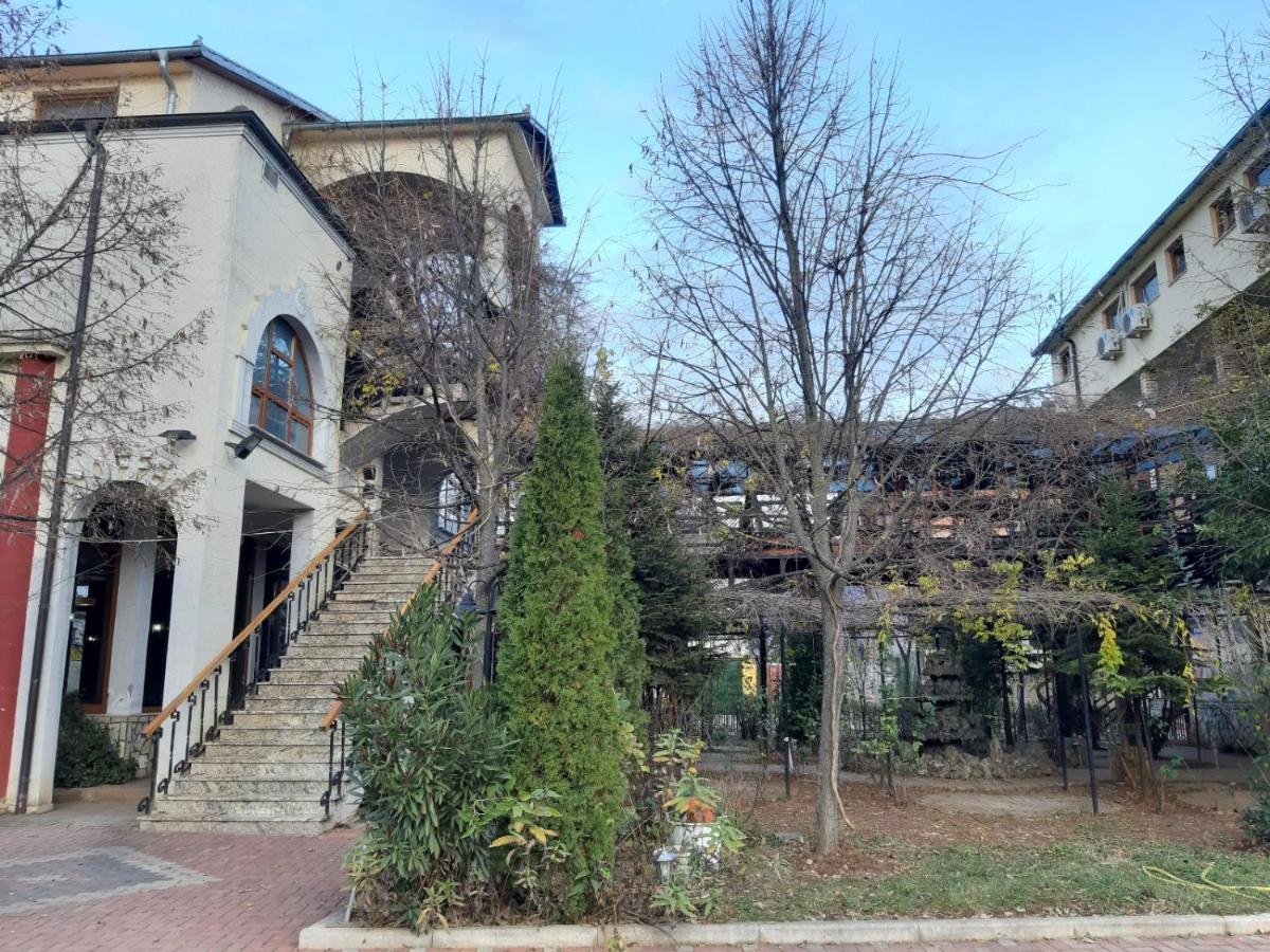 Oruci Hotel
